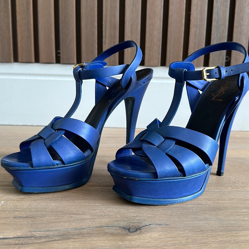 Yves Saint Laurent Navy Blue Leather Tribute Sandals (9)